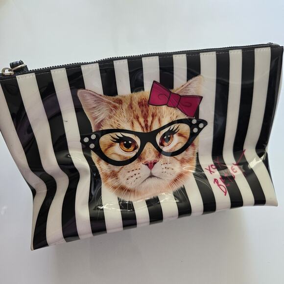 Betsey Johnson Striped Cat Cosmetic Wristlet Bag‎ - Picture 1 of 11